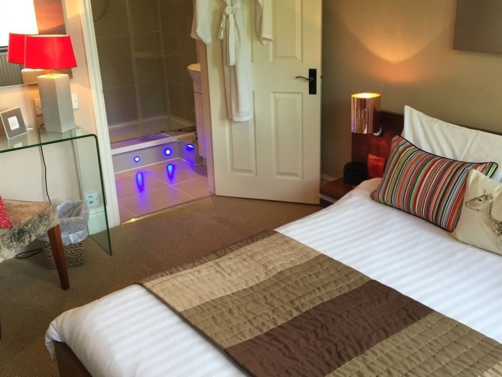 The Bijou Hotel Harrogate Exterior photo